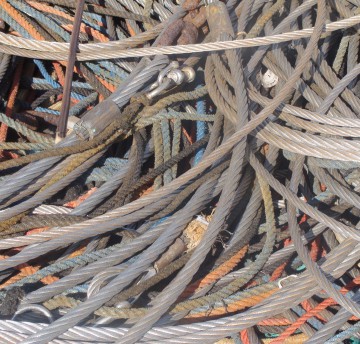Constănţeanul care a furat cabluri electrice de miliarde, trimis în judecată